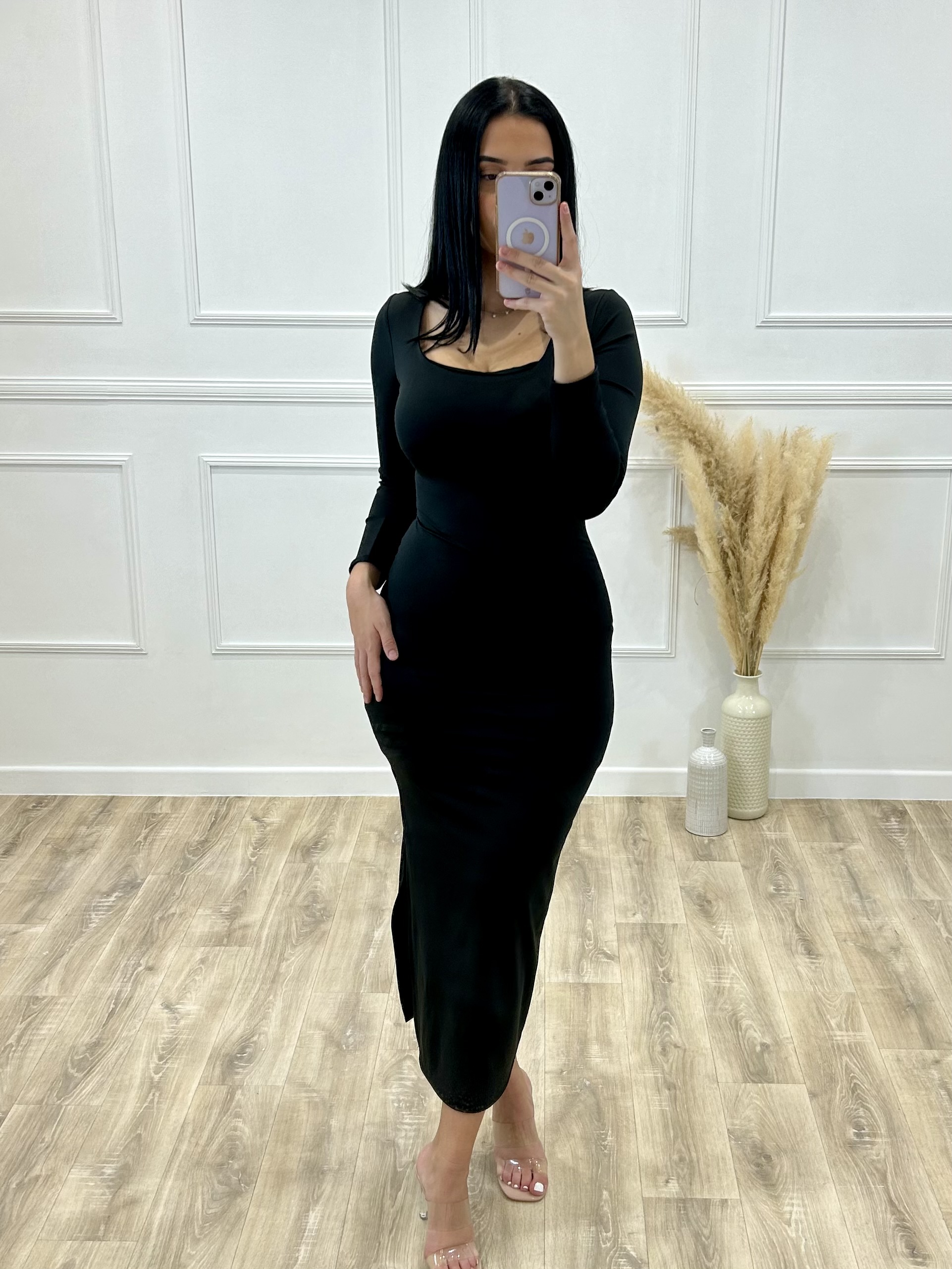 Robe Moulante Col Carré